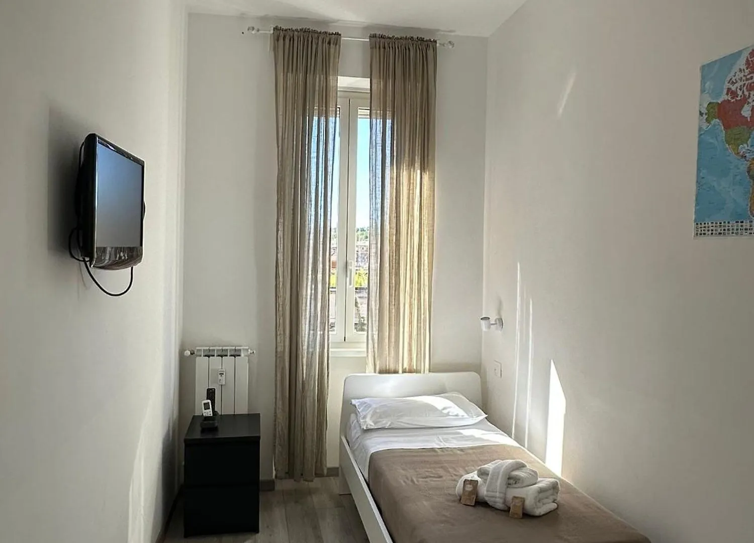 Caracciolo33 Apartment Rome Italy